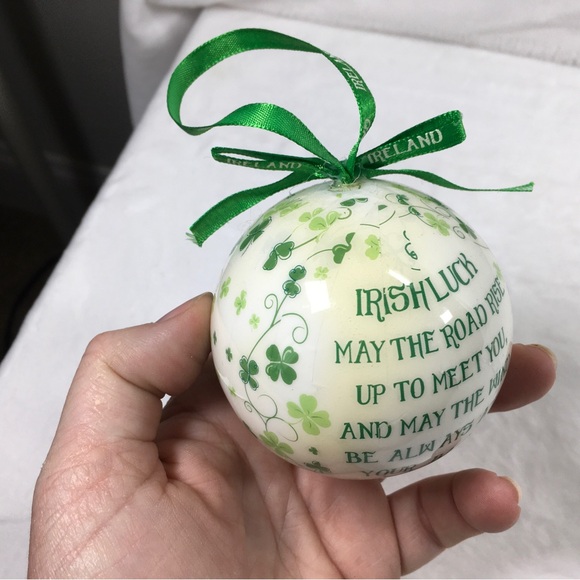 Shamrock Gift Irish Luck Ornament White Christmas Bauble With Irish Saying - Picture 6 of 8